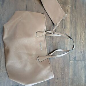 Michael Kors Beige Tote Bag with Wristlet